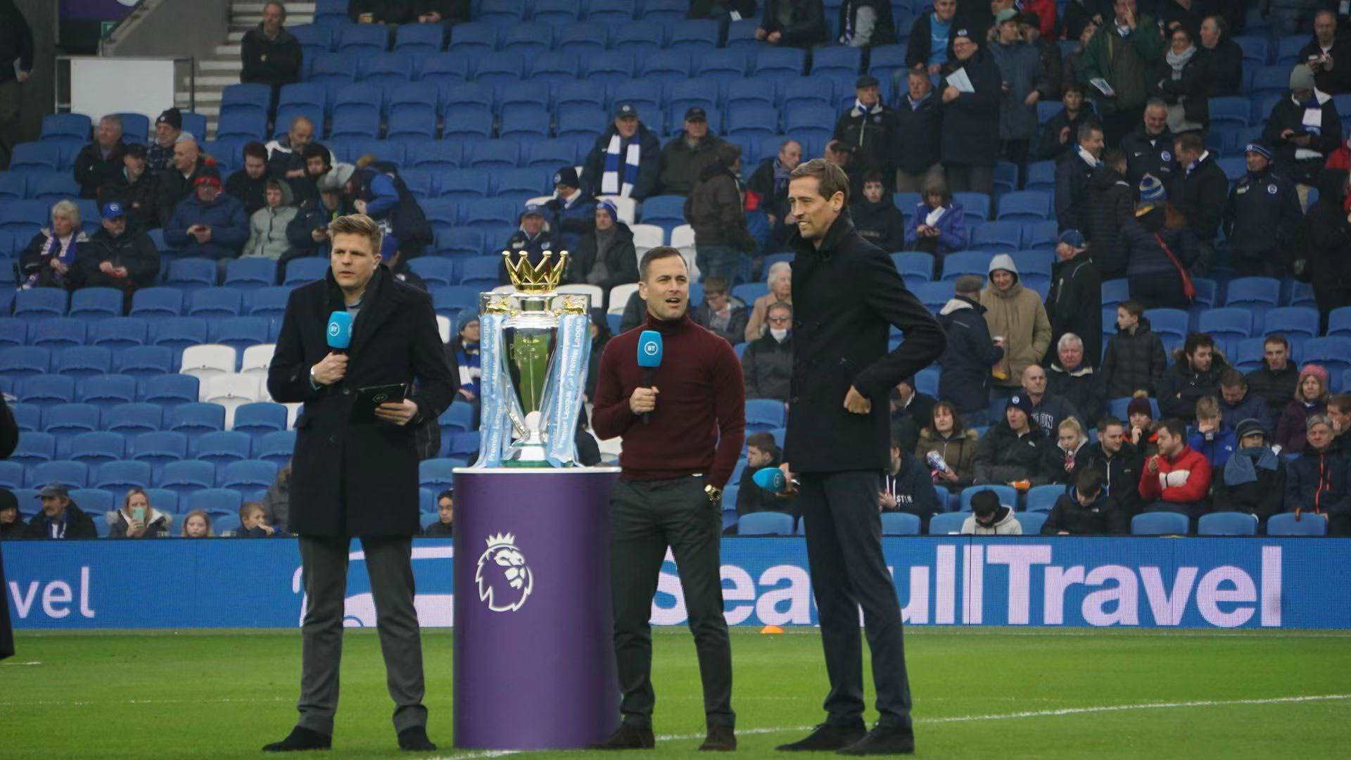 是足球比赛 是足球比赛